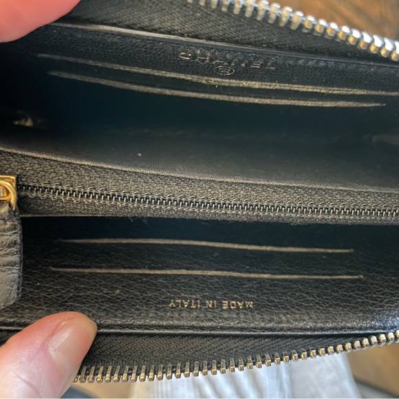 Chanel zipped small wallet - Picture 3 of 6